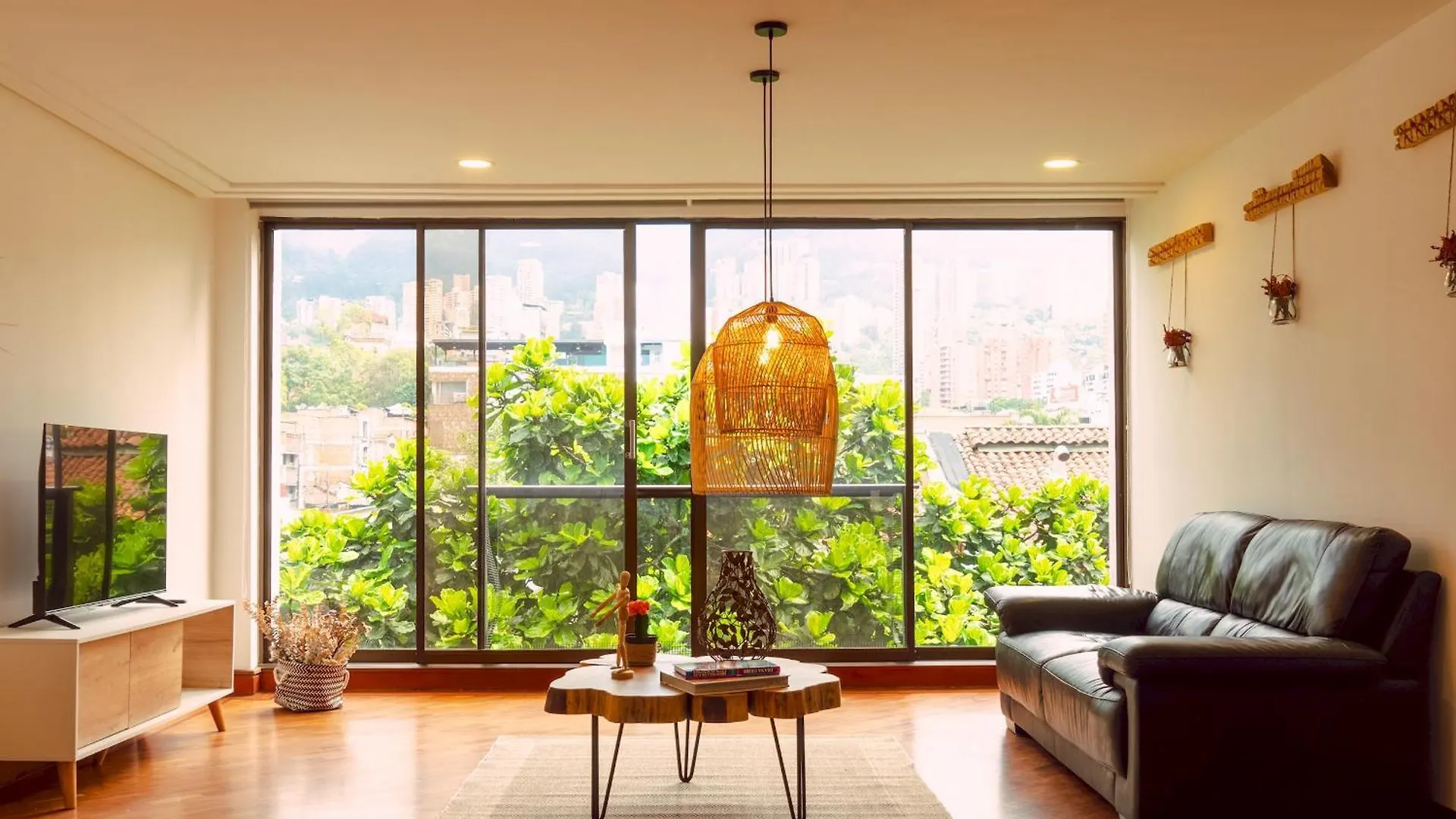 Habitacion Optima Y Central En El Poblado - B9 Medellin 0*,  Colombia