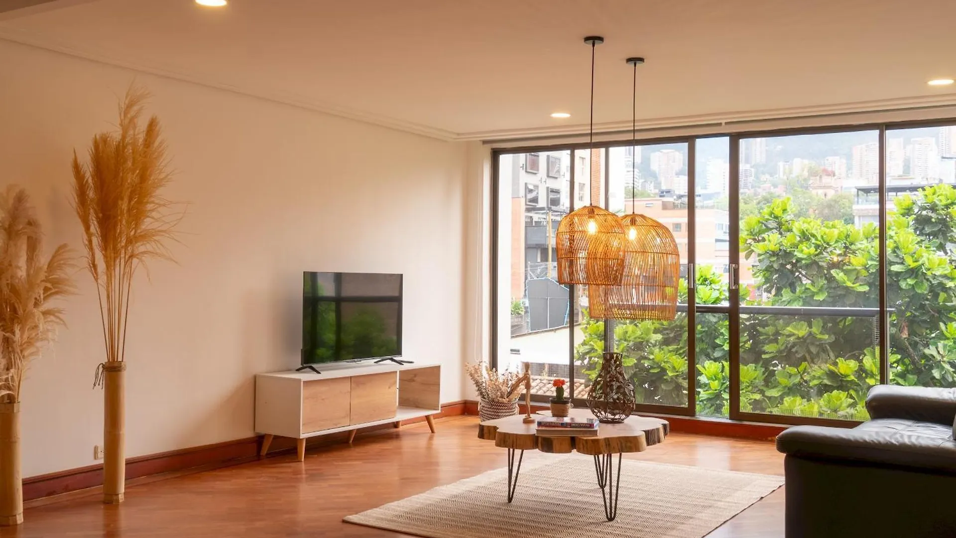Apartment Habitacion Optima Y Central En El Poblado - B9 Medellin